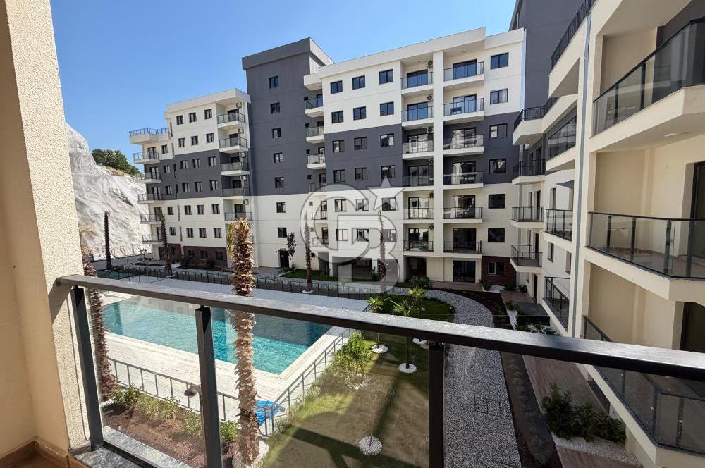 Çiğli Park Yaşam Atlantis Havuz Cephe Kiralık 1+1