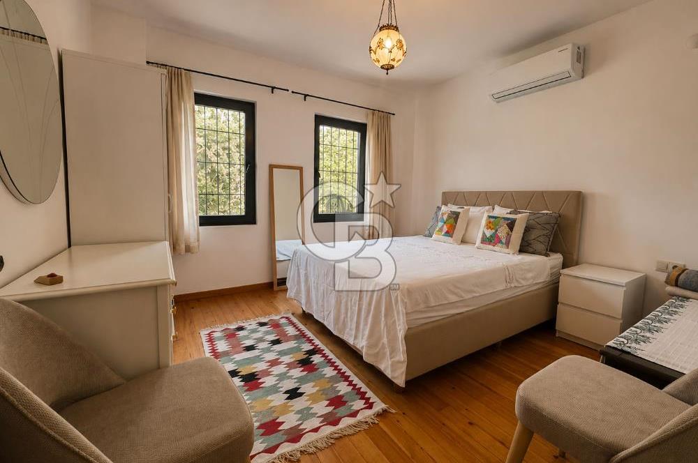 ESKİ DATÇA DA SATILIK 514 M² ARSA İÇİNDE 4+2 TAŞ VİLLA