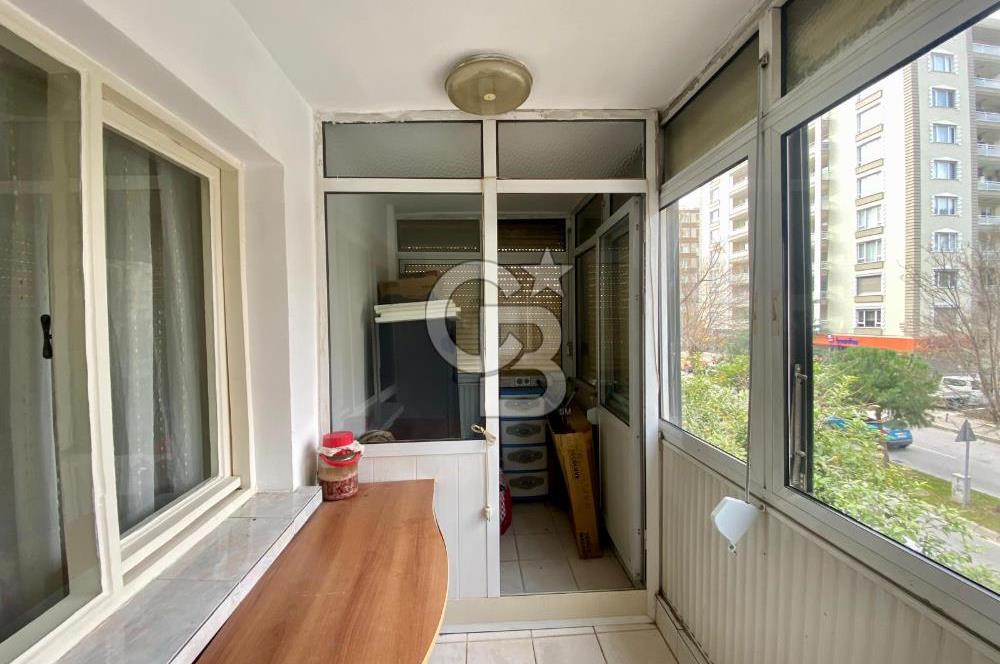 Dumlupınar Cad. Derya Sitesi’nde Satılık Ara Kat 3+1 Ferah Daire