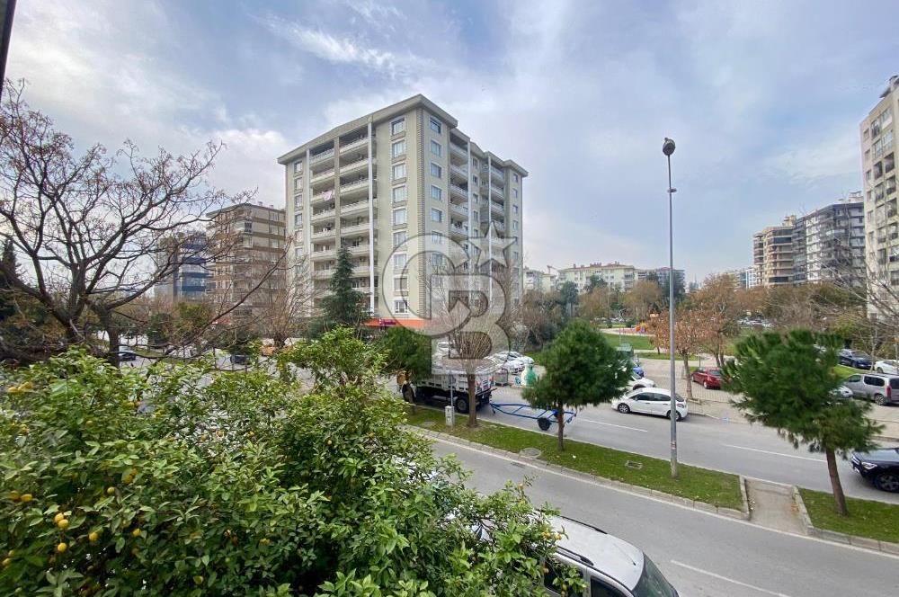 Dumlupınar Cad. Derya Sitesi’nde Satılık Ara Kat 3+1 Ferah Daire