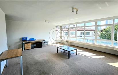 ÇANKAYA BÜKLÜM SOKAK'TA BALKONLU ASANSÖRLÜ 3+1 OFİS / DAİRE