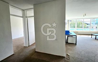 ÇANKAYA BÜKLÜM SOKAK'TA BALKONLU ASANSÖRLÜ 3+1 OFİS / DAİRE