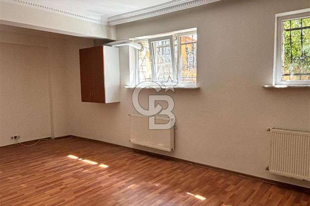 Çekmeköy Merkez Mah. Merkezi Konumda Kiralık 2+1 80 M2 Daire