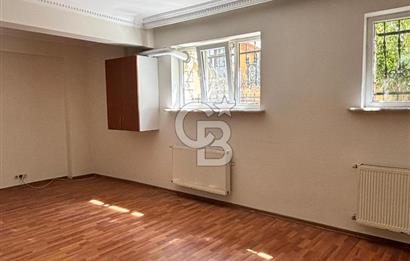 Çekmeköy Merkez Mah. Merkezi Konumda Kiralık 2+1 80 M2 Daire