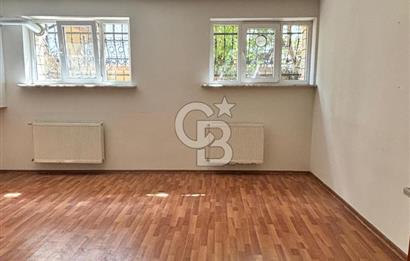 Çekmeköy Merkez Mah. Merkezi Konumda Kiralık 2+1 80 M2 Daire