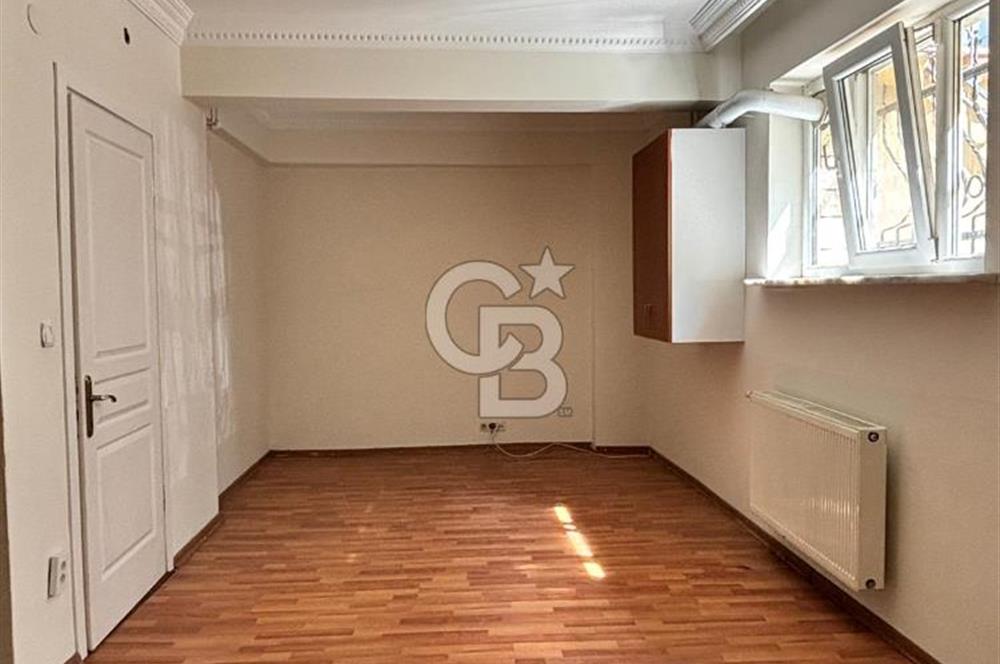 Çekmeköy Merkez Mah. Merkezi Konumda Kiralık 2+1 80 M2 Daire