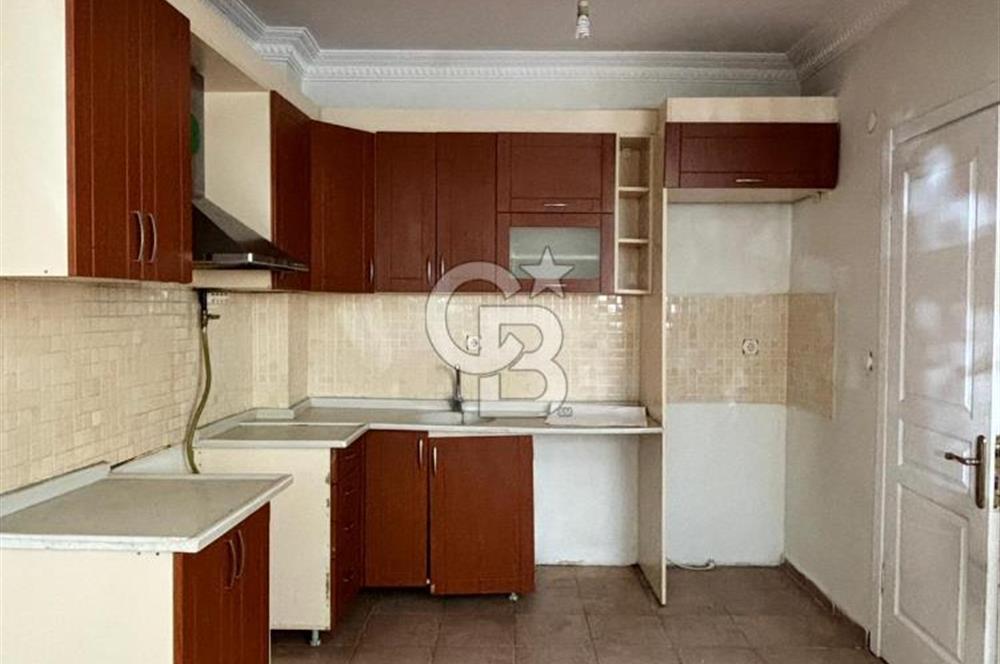Çekmeköy Merkez Mah. Merkezi Konumda Kiralık 2+1 80 M2 Daire