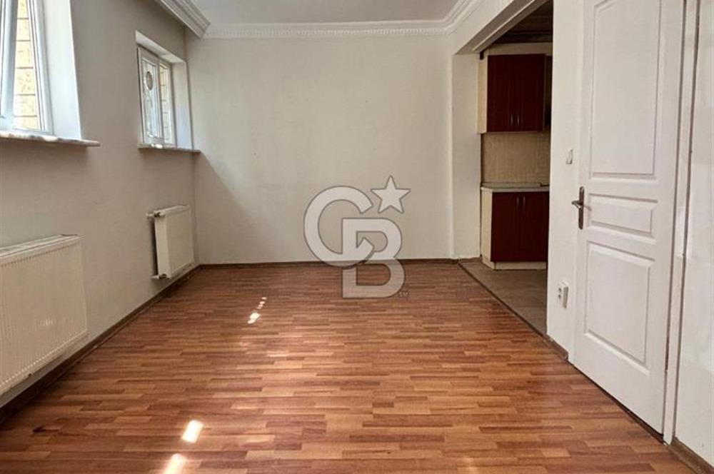 Çekmeköy Merkez Mah. Merkezi Konumda Kiralık 2+1 80 M2 Daire