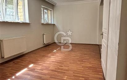Çekmeköy Merkez Mah. Merkezi Konumda Kiralık 2+1 80 M2 Daire