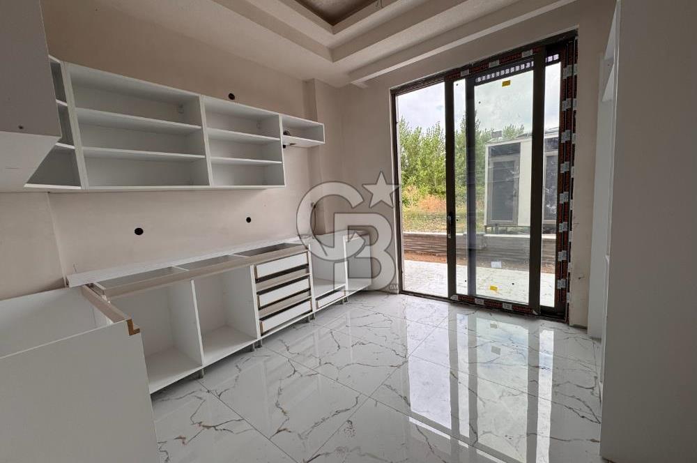 CB ENVOY | Başiskele Yeniköy'de Site İçi Tripleks 4+1 Lüks Villa