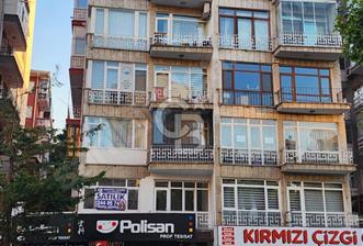 GMK BULVARI 1.KAT ÖN CEPHE GENİŞ TERAS KULLANIMLI SATILIK OFİS - 4 - 370124