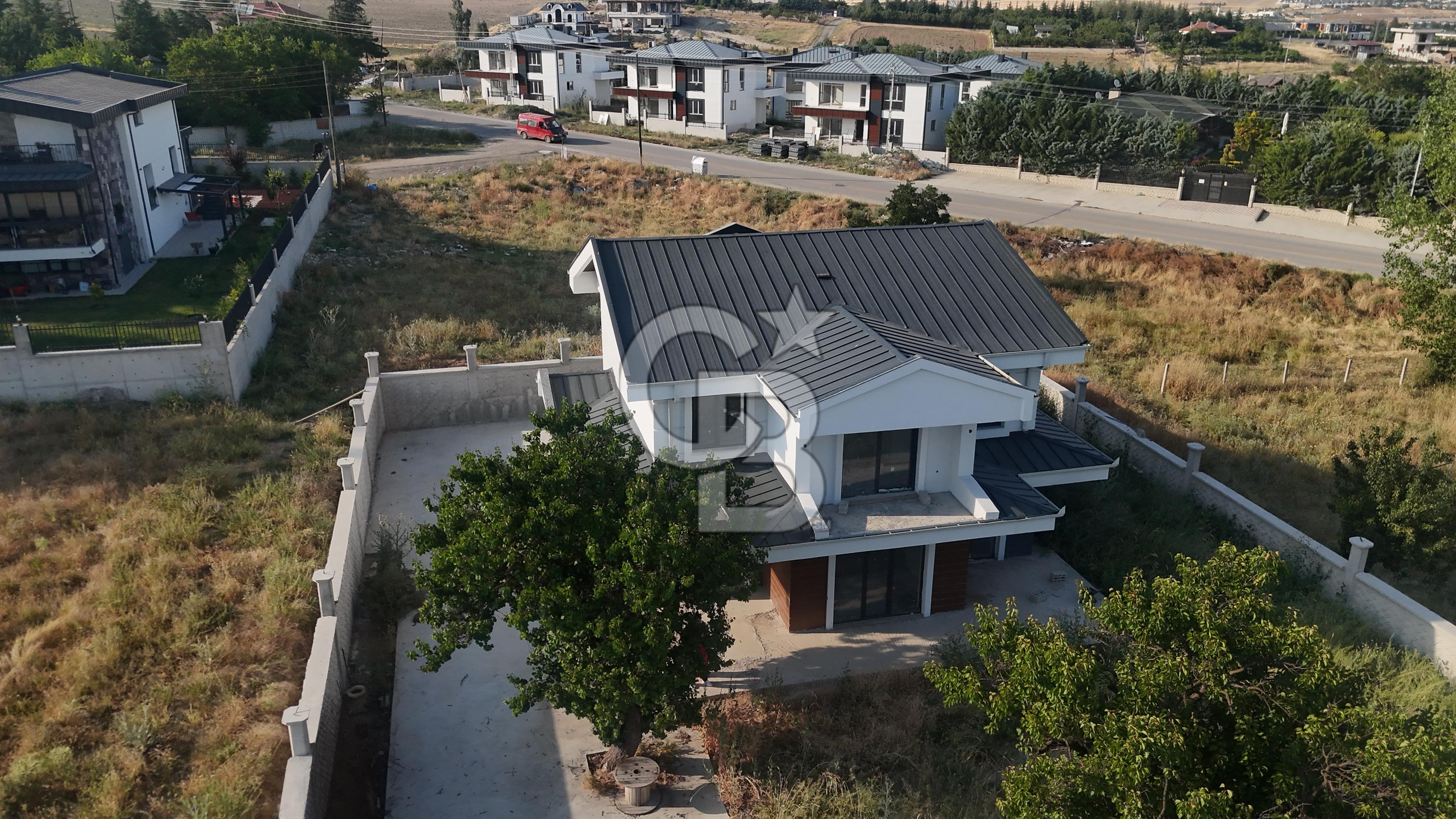 Beynamda 2+1 eşyalar dahil keyifli villa