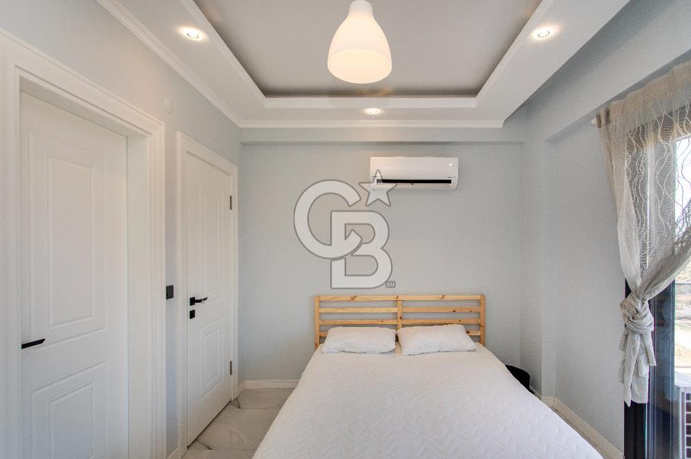 Foçaköy'de Satılık Eşyalı 4+1 Müstakil Havuzlu Villa