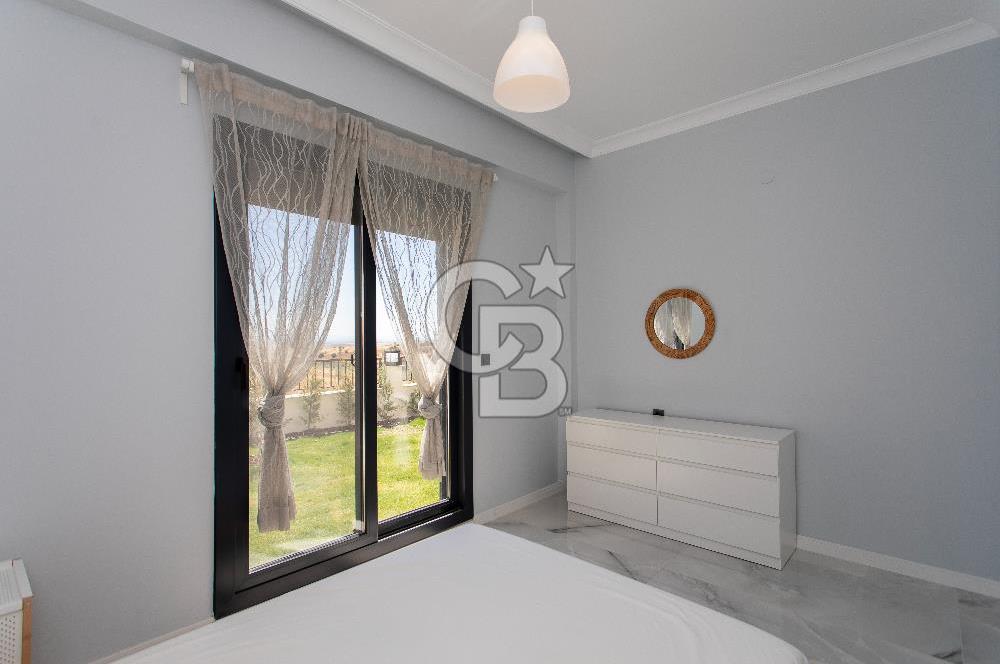 Foçaköy'de Kiralık Eşyalı 4+1 Müstakil Havuzlu Villa
