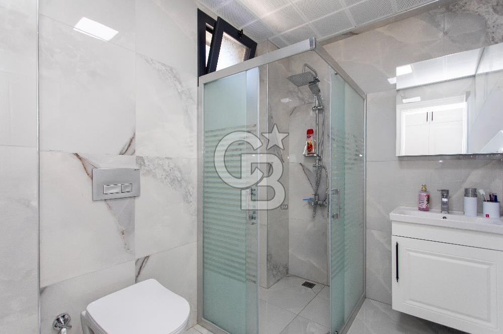 Foçaköy'de Satılık Eşyalı 4+1 Müstakil Havuzlu Villa