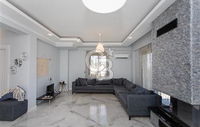 Foçaköy'de Satılık Eşyalı 4+1 Müstakil Havuzlu Villa