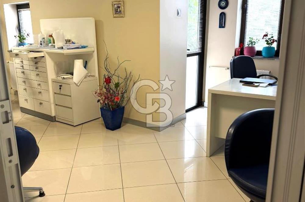 KIZILAY IHLAMUR SOK. HAN İÇERİSİNDE İÇİ YAPILI 1+1 SATILIK OFİS