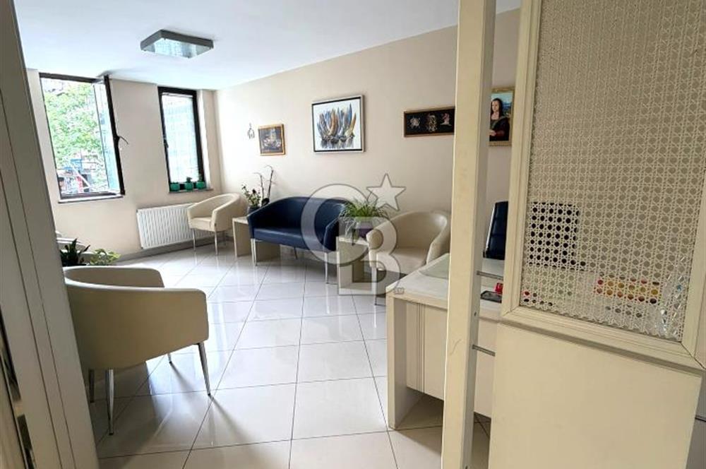 KIZILAY IHLAMUR SOK. HAN İÇERİSİNDE İÇİ YAPILI 1+1 SATILIK OFİS
