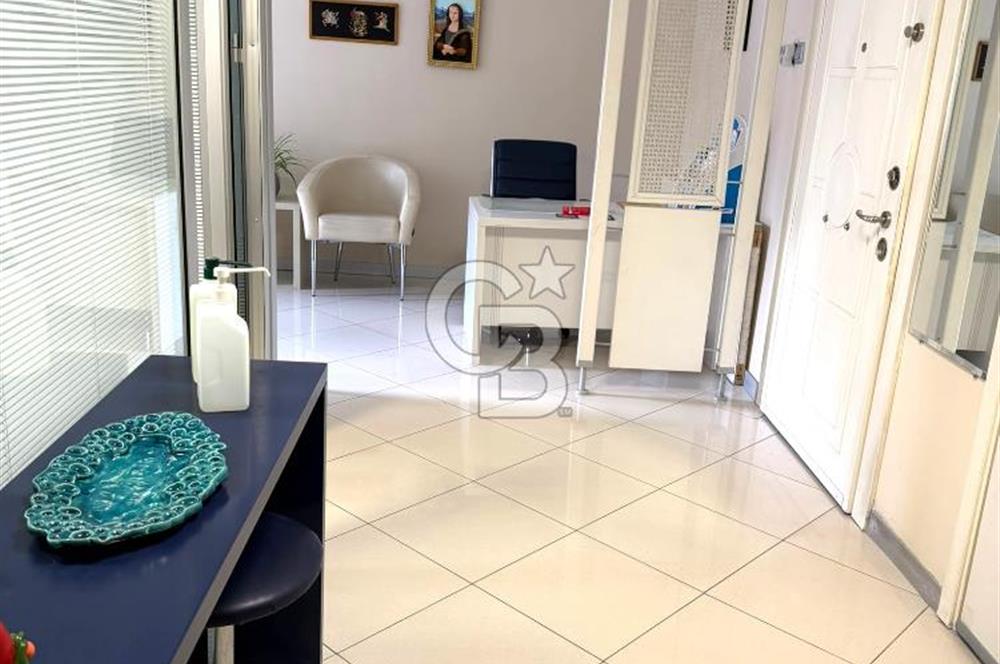 KIZILAY IHLAMUR SOK. HAN İÇERİSİNDE İÇİ YAPILI 1+1 SATILIK OFİS