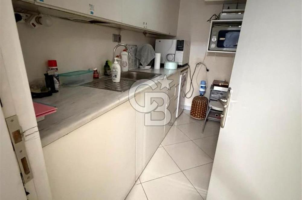 KIZILAY IHLAMUR SOK. HAN İÇERİSİNDE İÇİ YAPILI 1+1 SATILIK OFİS