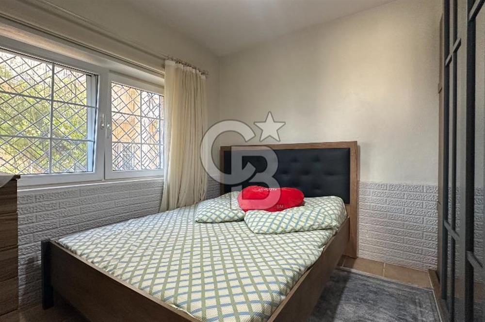 Sefa Çamlık'ta Denize 3.Parsel 530m2 Arsada 3 Katlı Satılık Bina