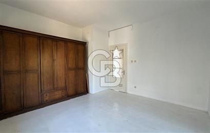 Sefa Çamlık'ta Denize 3.Parsel 530m2 Arsada 3 Katlı Satılık Bina