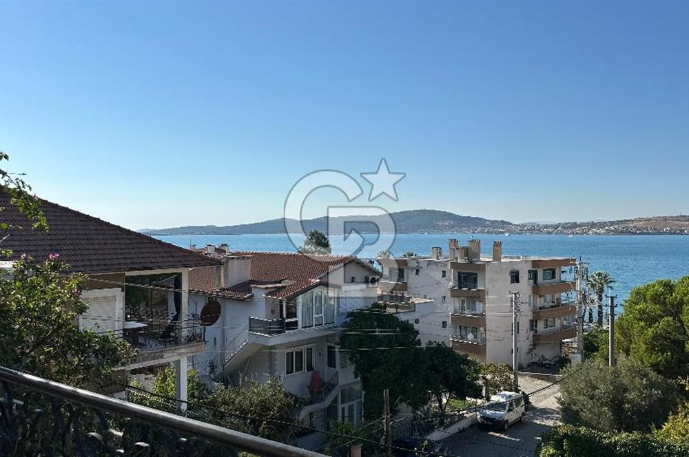 Sefa Çamlık'ta Denize 3.Parsel 530m2 Arsada 3 Katlı Satılık Bina