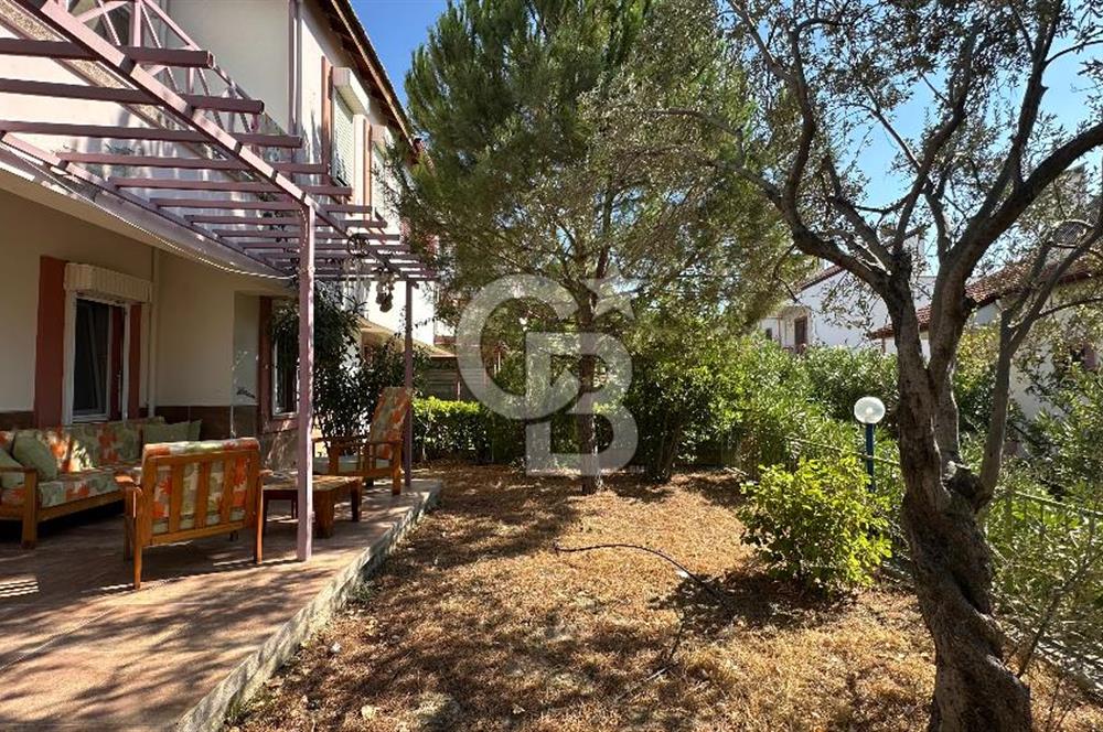 CB FARK'tan 200 m2 Bahçeli Köşe Konum 3+1 Satılık Villa
