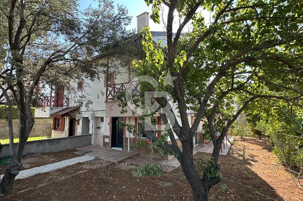 CB FARK'tan 200 m2 Bahçeli Köşe Konum 3+1 Satılık Villa