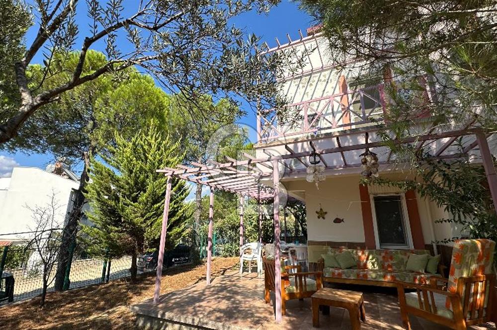 CB FARK'tan 200 m2 Bahçeli Köşe Konum 3+1 Satılık Villa