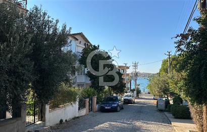 Sefa Çamlık'ta Denize 3.Parsel 530m2 Arsada 3 Katlı Satılık Bina