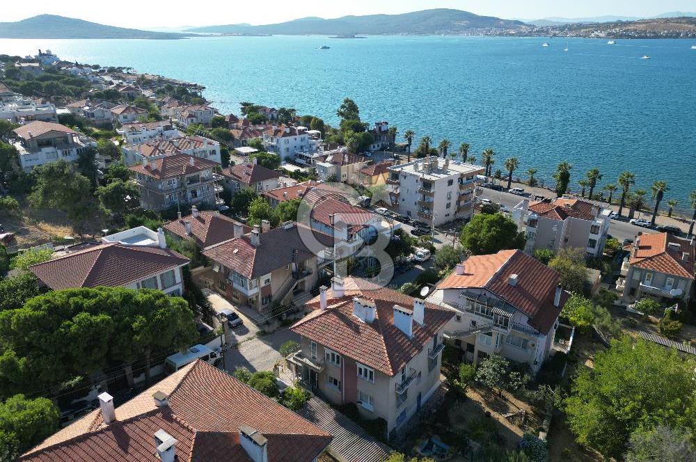 Sefa Çamlık'ta Denize 3.Parsel 530m2 Arsada 3 Katlı Satılık Bina