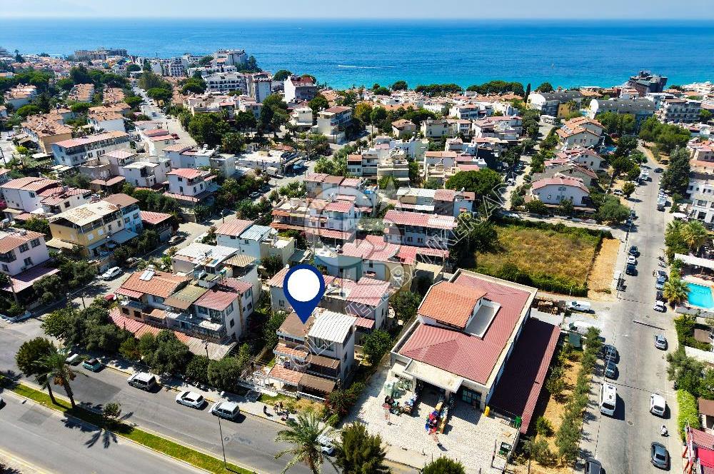 KUŞADASI KADINLAR DENİZİ’NDE PLAJA 300 METRE, CADDE ÜZERİNDE 3+2 VİLLA