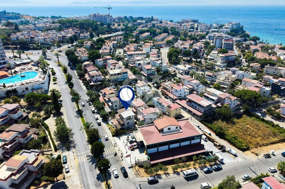 KUŞADASI KADINLAR DENİZİ’NDE PLAJA 300 METRE, CADDE ÜZERİNDE 3+2 VİLLA