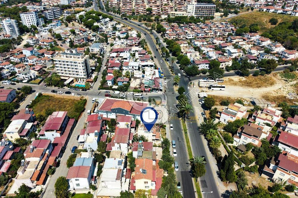 KUŞADASI KADINLAR DENİZİ’NDE PLAJA 300 METRE, CADDE ÜZERİNDE 3+2 VİLLA
