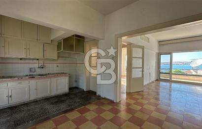 Sefa Çamlık'ta Denize 3.Parsel 530m2 Arsada 3 Katlı Satılık Bina