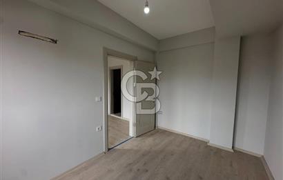SEFERİHİSARIN GÖZDE LOKASYONUNDA HAVUZLU SIFIR 1+1 DAİRE