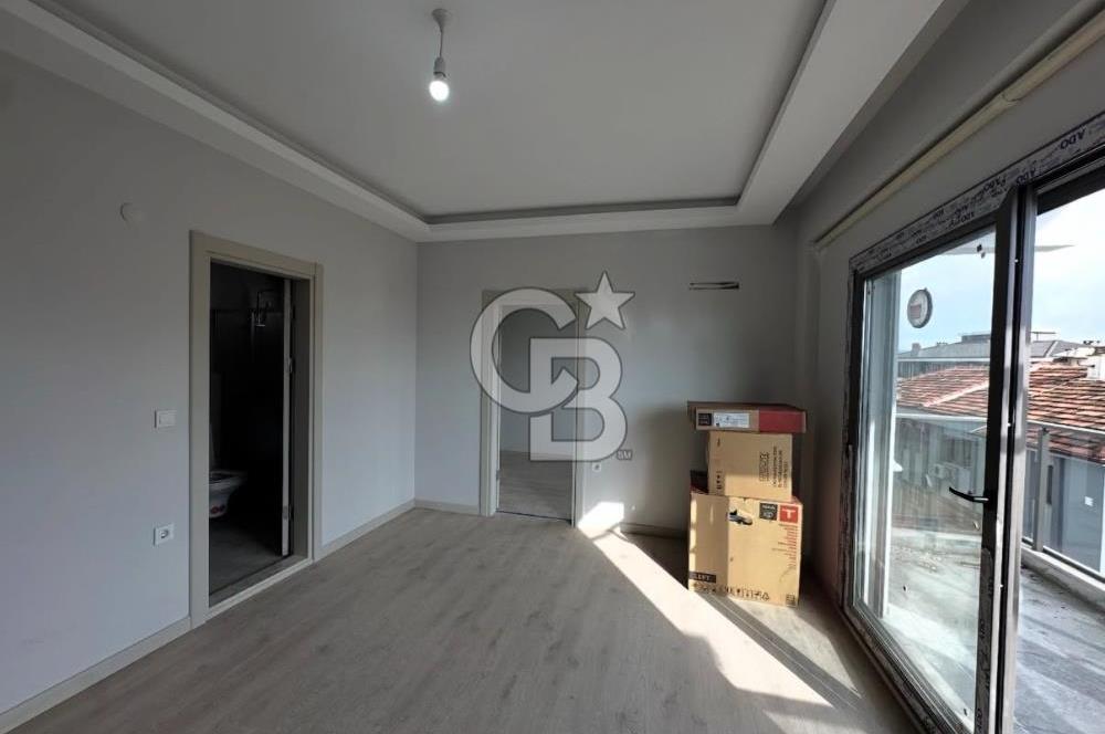 SEFERİHİSARIN GÖZDE LOKASYONUNDA HAVUZLU SIFIR 1+1 DAİRE