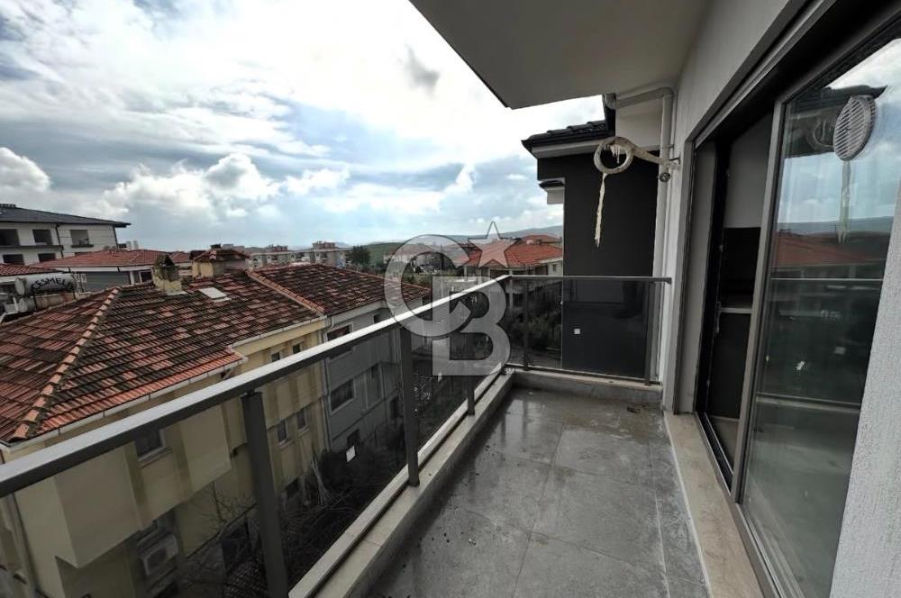 SEFERİHİSARIN GÖZDE LOKASYONUNDA HAVUZLU SIFIR 1+1 DAİRE