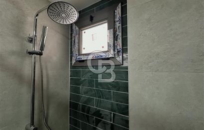 SEFERİHİSARIN GÖZDE LOKASYONUNDA HAVUZLU SIFIR 1+1 DAİRE