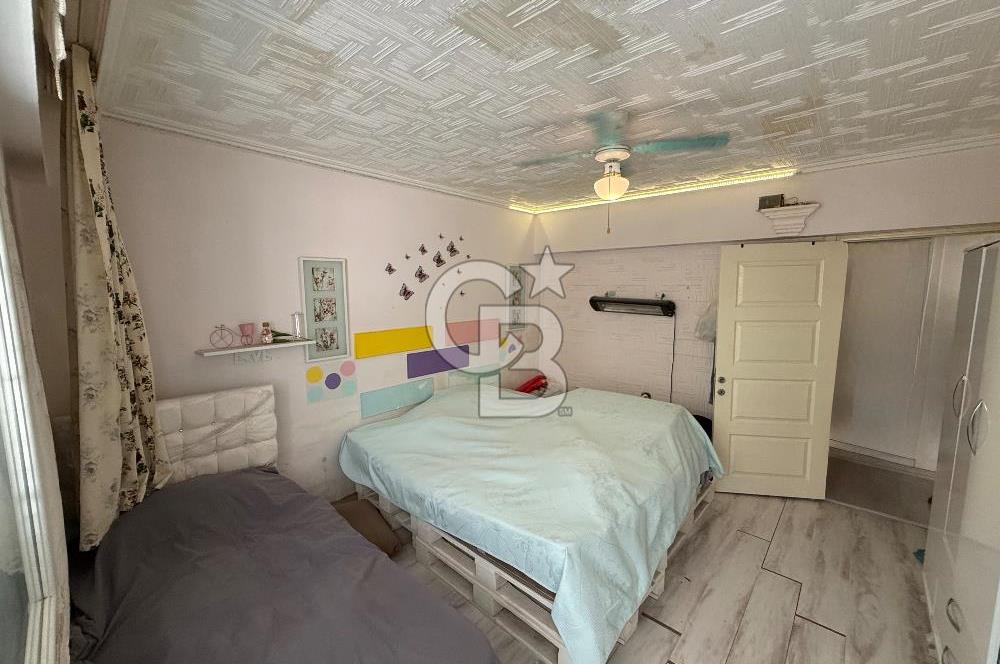 İzmir Konak Güzelyalı Mahallesinde Satılık Bahçe Katı