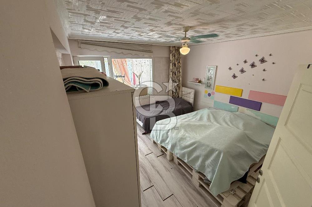 İzmir Konak Güzelyalı Mahallesinde Satılık Bahçe Katı