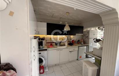 İzmir Konak Güzelyalı Mahallesinde Satılık Bahçe Katı