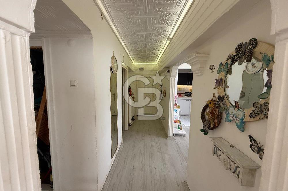 İzmir Konak Güzelyalı Mahallesinde Satılık Bahçe Katı