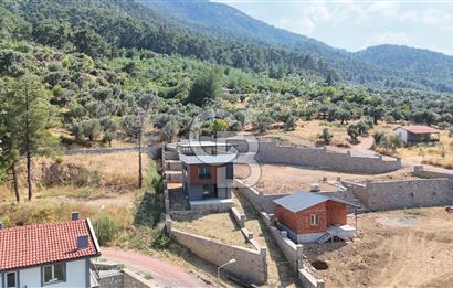 KEMALPAŞA AŞAĞIKIZILCA’DA 360° DOĞA MANZARALI SIFIR VİLLA