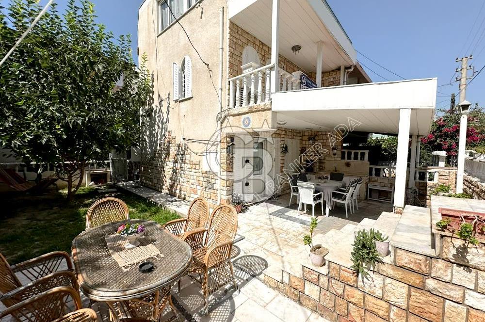KUŞADASI KADINLAR DENİZİ’NDE PLAJA 300 METRE, CADDE ÜZERİNDE 3+2 VİLLA