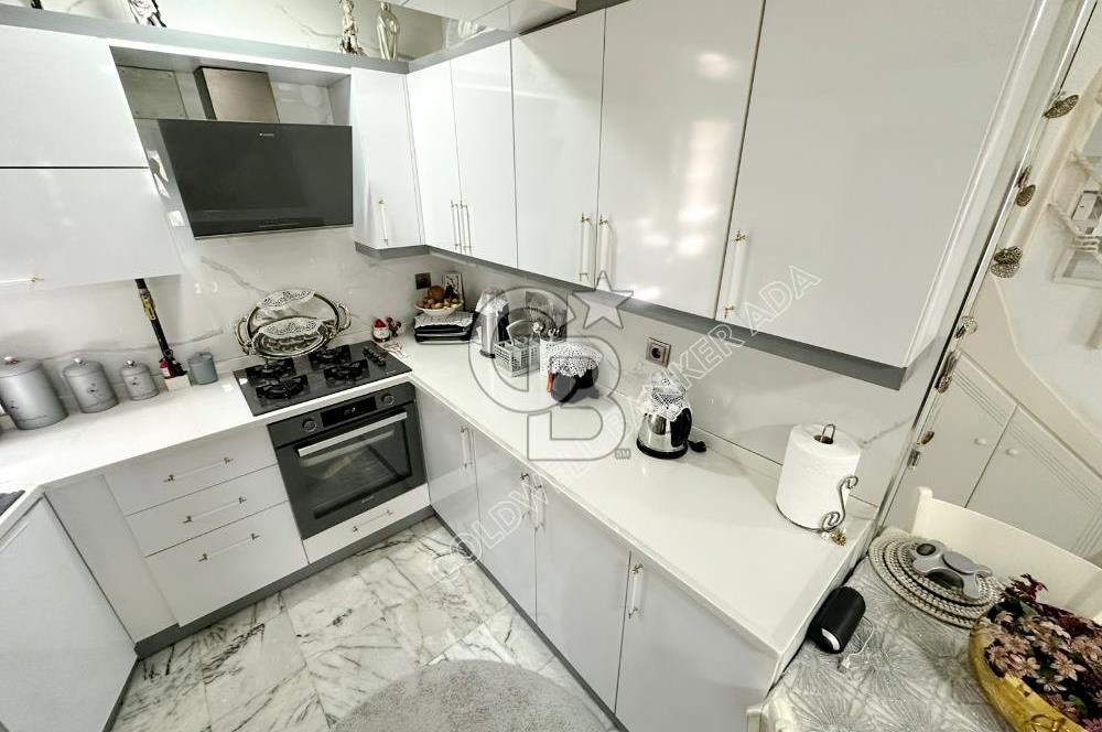 KUŞADASI KADINLAR DENİZİ’NDE PLAJA 300 METRE, CADDE ÜZERİNDE 3+2 VİLLA