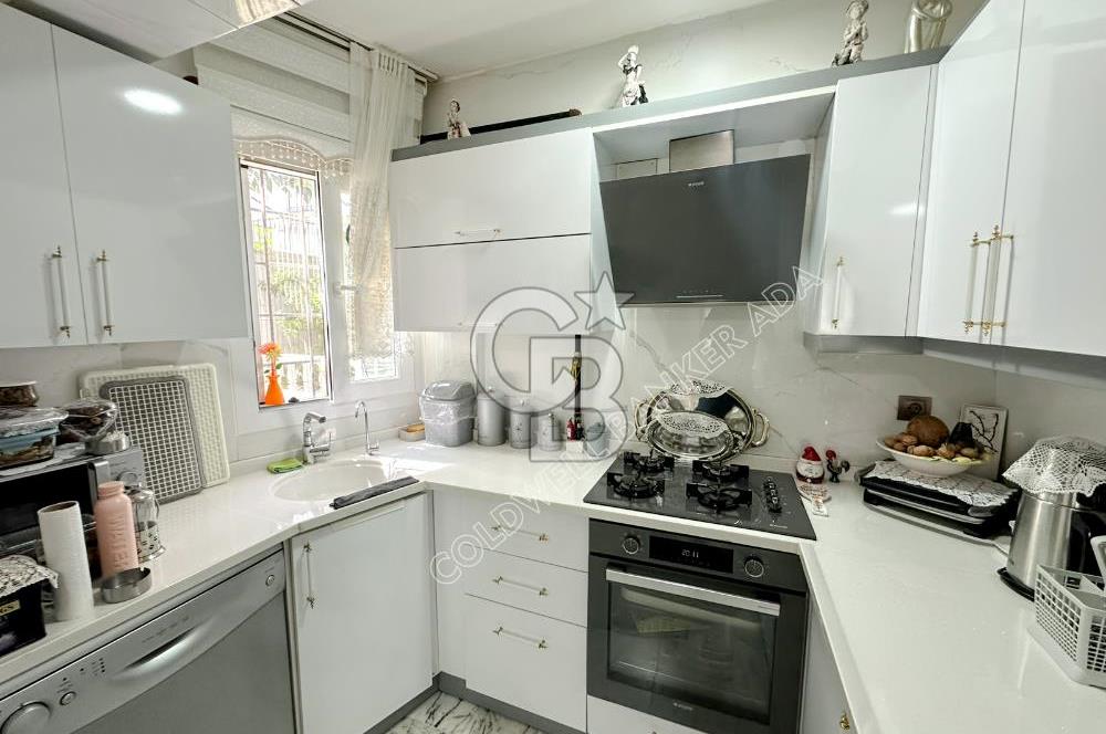 KUŞADASI KADINLAR DENİZİ’NDE PLAJA 300 METRE, CADDE ÜZERİNDE 3+2 VİLLA