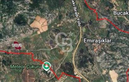 ANTALYA AKSEKİ EMİRAŞIKLAR'DA SATILIK TEK TAPULU TARLA