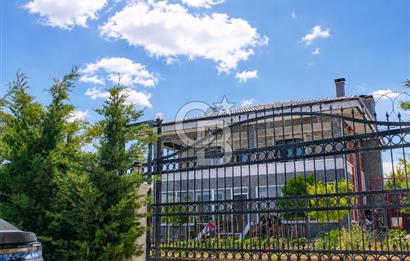 KEÇİÖREN BAĞLUM'DA 900M2 ARSA İÇERİSİNDE LÜKS SATILIK VİLLA